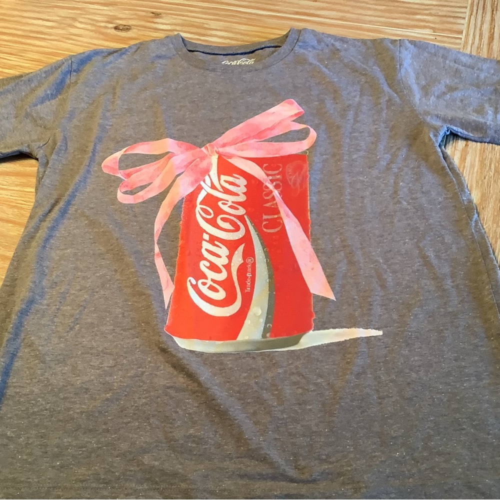 Coca Cola Gray Tee with Red Can and Pink Bow Graphic SzL